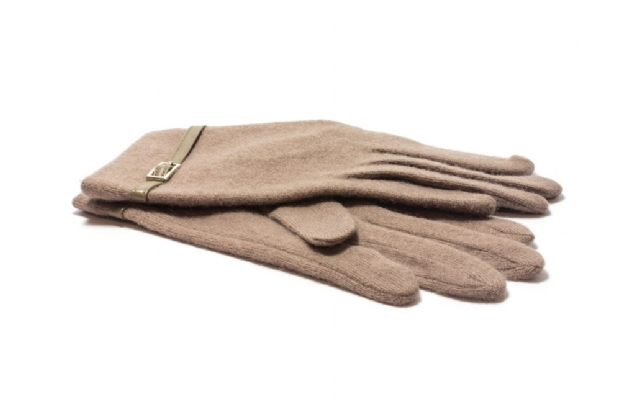 Taupe fine-knit gloves with stylish buckle trim