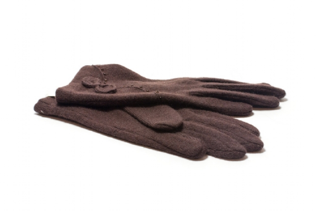 Brown fine-knit gloves with beading and bow trim