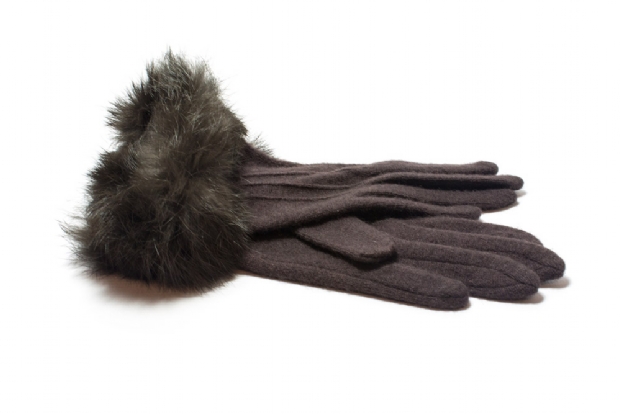 Brown fine-knit gloves with fur cuff